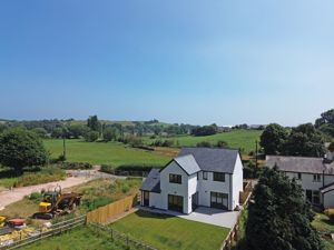 Photo 17- click for photo gallery